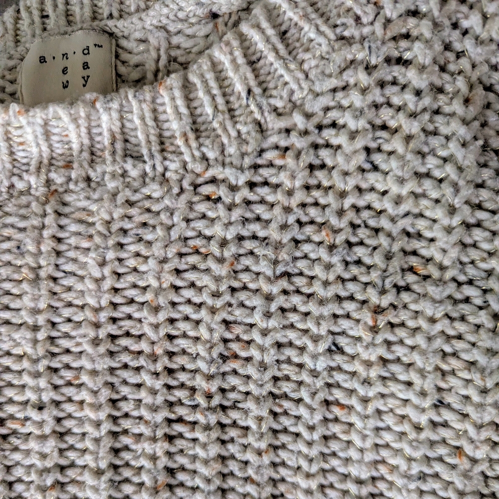 A New Day Chunky Knit Crew Neck Sweater in Cream & Gold Sparkle Size L - Picture 3 of 5